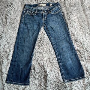 BKE Buckle Capri Jeans Womens Size 26 Starlite Whiskered Embellished Denim Blue